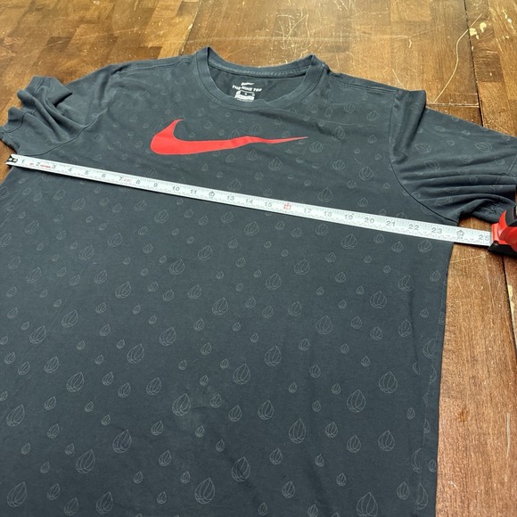 Nike Shirt Mens XL Black Red Short‎ Sleeve Tee Raindrop Center Check T-shirt - Picture 6 of 7